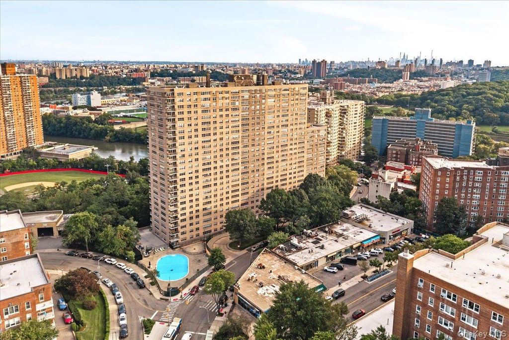 555 Kappock Street 7E, Bronx, NY 10463 — photo 3