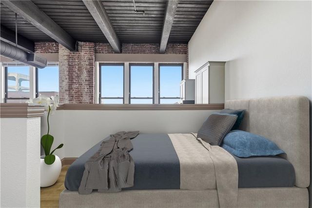 308 W 8th Street 418, Kansas City, MO 64105