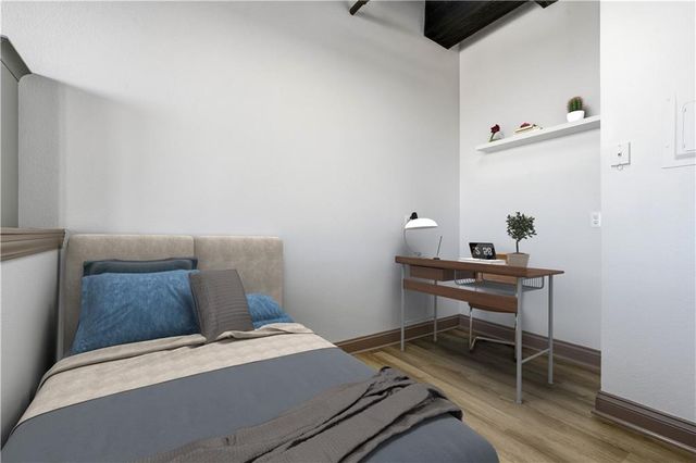 308 W 8th Street 418, Kansas City, MO 64105