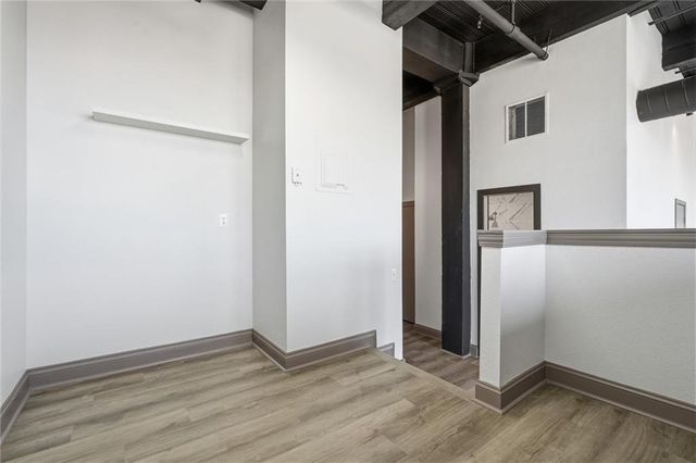 308 W 8th Street 418, Kansas City, MO 64105