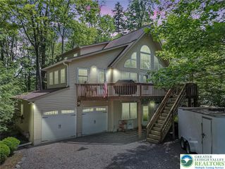 132 Woodbury Drive, Tobyhanna Twp, PA 18610