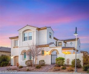 352 Dandelion Brook Court, Las Vegas, NV 89148