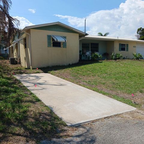 1896 NE Media Avenue, Jensen Beach, FL 34957