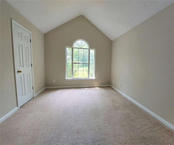 2737 Crestworth Lane, Buford, GA 30519