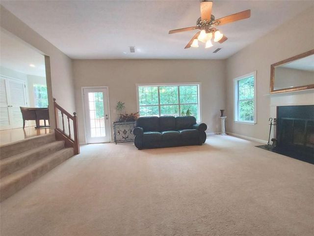 2737 Crestworth Lane, Buford, GA 30519