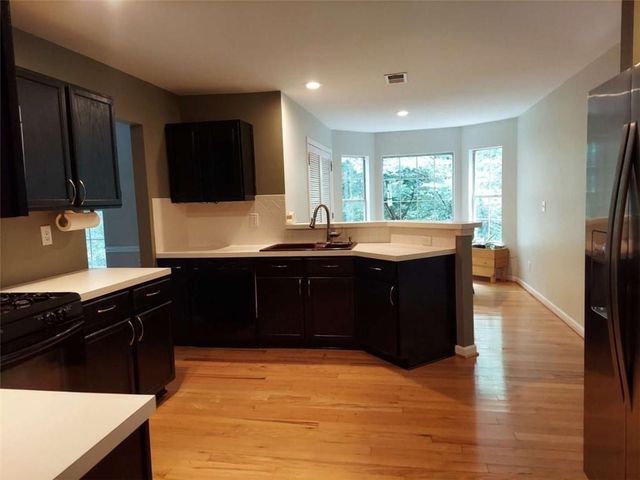 2737 Crestworth Lane, Buford, GA 30519