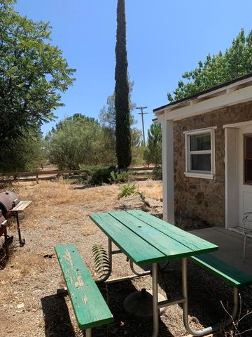 231 Castro Canyon Road, Cuyama, CA 93254