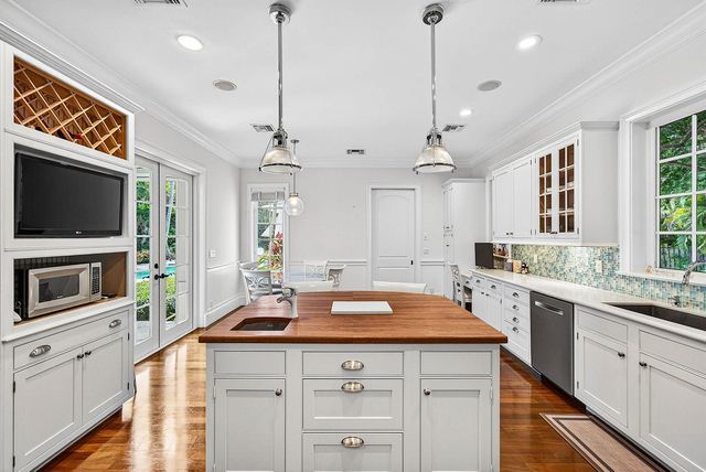 3030 N Ocean Boulevard, Gulf Stream, FL 33483