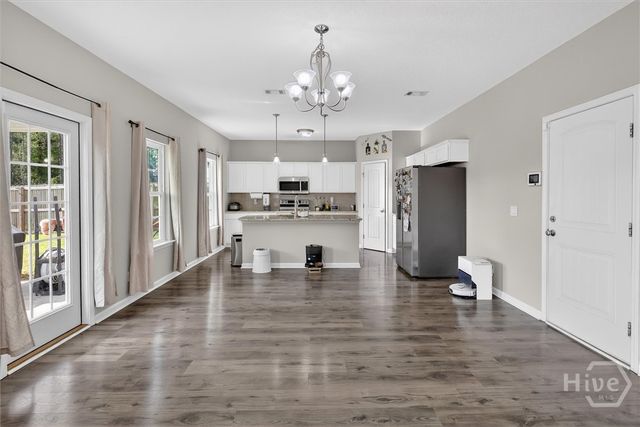 217 W W Winn Avenue, Hinesville, GA 31313
