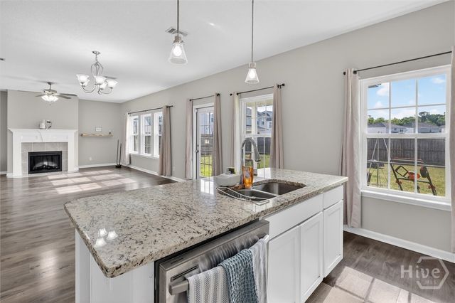217 W W Winn Avenue, Hinesville, GA 31313
