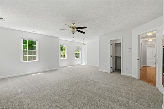 111 Manassas LOOP, Yorktown, VA 23693