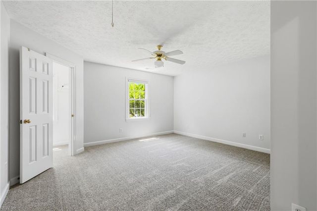 111 Manassas LOOP, Yorktown, VA 23693