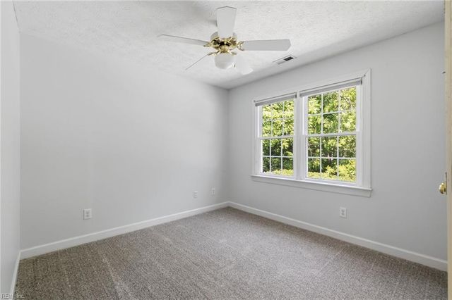 111 Manassas LOOP, Yorktown, VA 23693