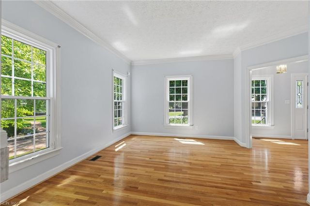 111 Manassas LOOP, Yorktown, VA 23693