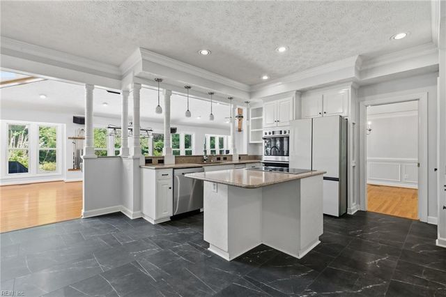 111 Manassas LOOP, Yorktown, VA 23693