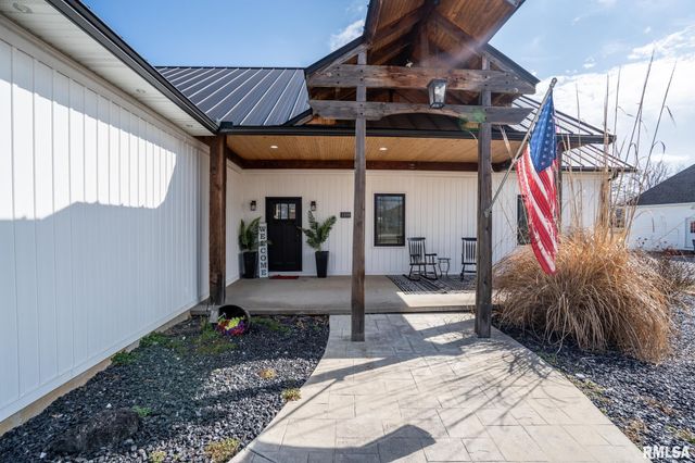 1108 MAIN Street, Carterville, IL 62918