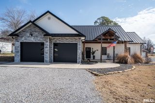 1108 MAIN Street, Carterville, IL 62918