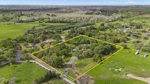 1222 Fruitvale Rd, Lincoln, CA 95648