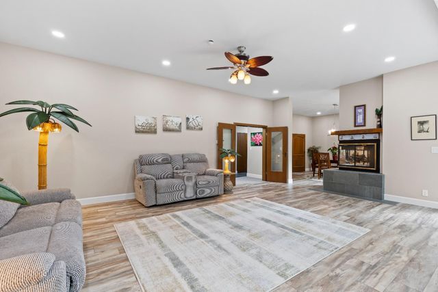 1222 Fruitvale Rd, Lincoln, CA 95648