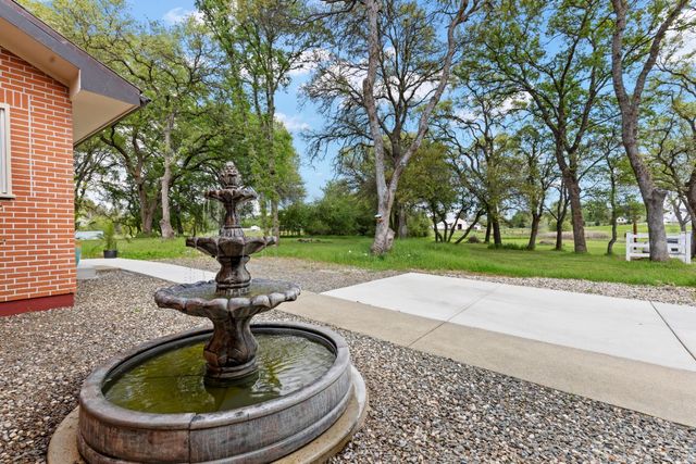 1222 Fruitvale Rd, Lincoln, CA 95648