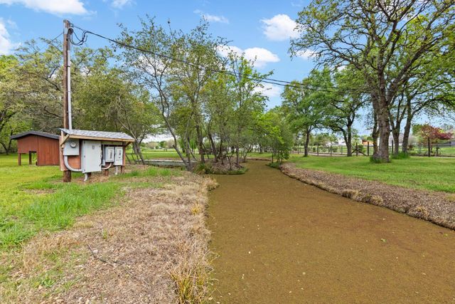 1222 Fruitvale Rd, Lincoln, CA 95648