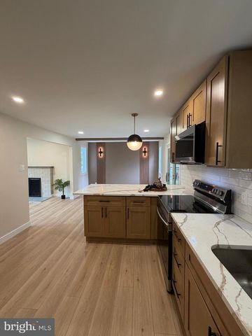 1536 PARK DR, Jamison, PA 18929