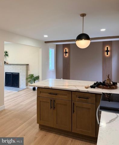 1536 PARK DR, Jamison, PA 18929