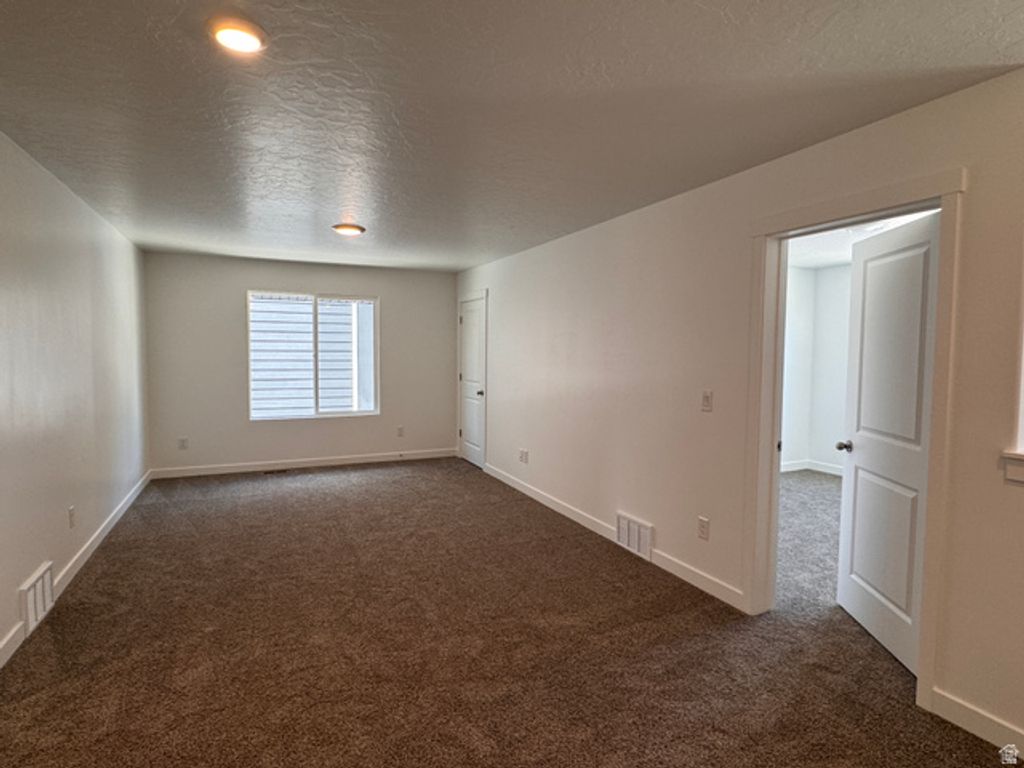 Image 14 of property listing at 2043 N HIGH UINTAS LN #103, Heber City, UT 84032