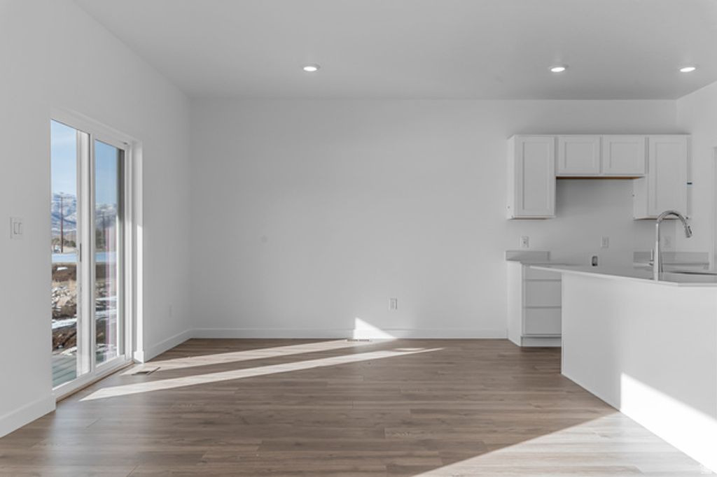 Image 9 of property listing at 2043 N HIGH UINTAS LN #103, Heber City, UT 84032