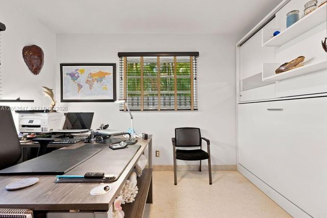 8 Castle Harbor Island, Fort Lauderdale, FL 33308
