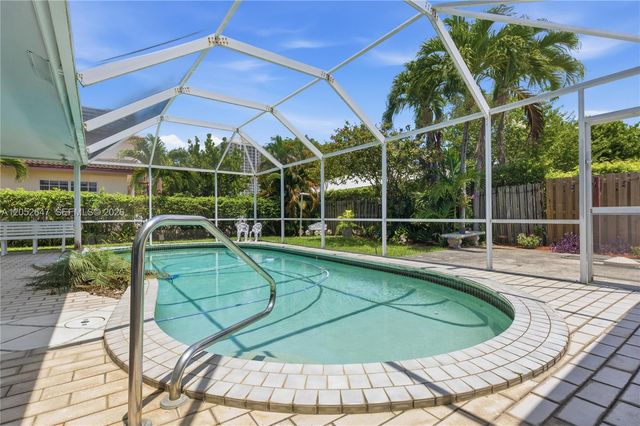 8 Castle Harbor Island, Fort Lauderdale, FL 33308