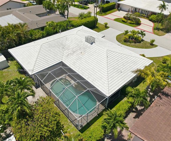 8 Castle Harbor Island, Fort Lauderdale, FL 33308