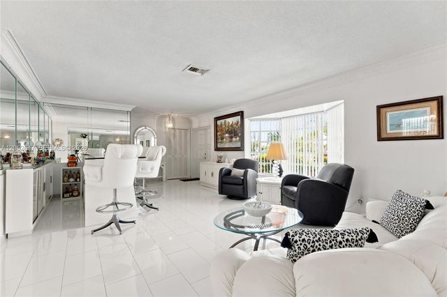 8 Castle Harbor Island, Fort Lauderdale, FL 33308