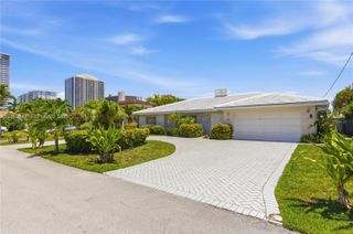 8 Castle Harbor Island, Fort Lauderdale, FL 33308