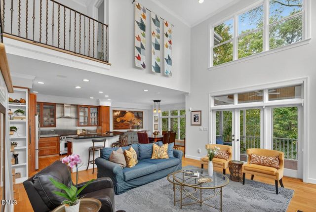 302 Edgewater Circle, Chapel Hill, NC 27516