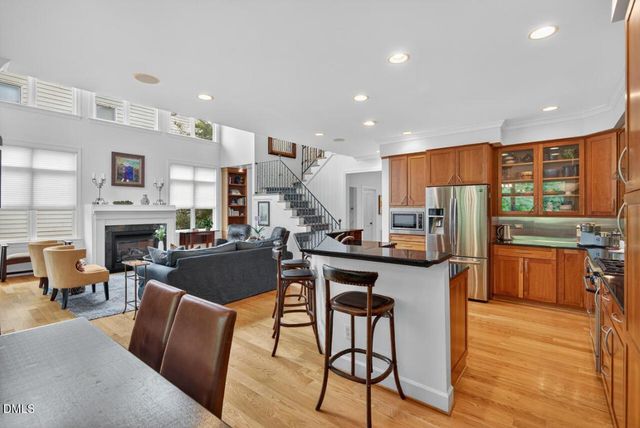 302 Edgewater Circle, Chapel Hill, NC 27516