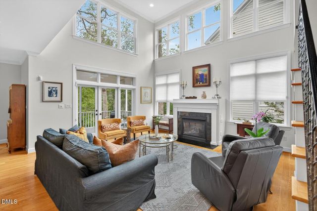 302 Edgewater Circle, Chapel Hill, NC 27516