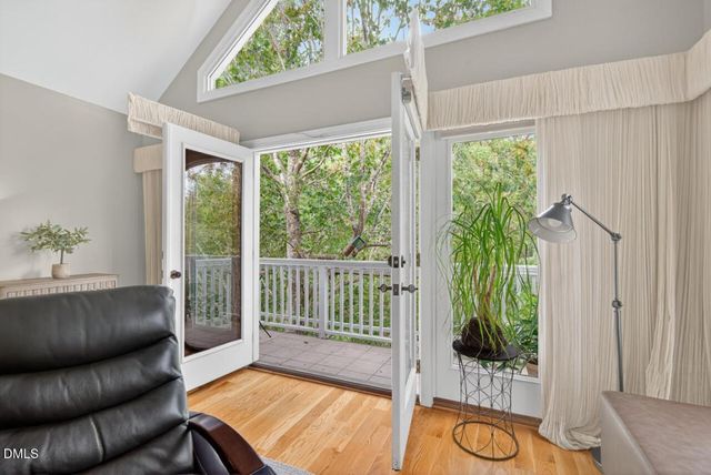 302 Edgewater Circle, Chapel Hill, NC 27516