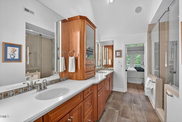 302 Edgewater Circle, Chapel Hill, NC 27516