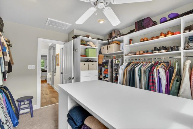 302 Edgewater Circle, Chapel Hill, NC 27516