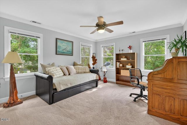 302 Edgewater Circle, Chapel Hill, NC 27516