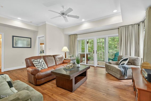 302 Edgewater Circle, Chapel Hill, NC 27516