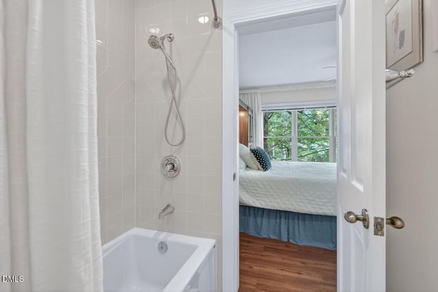 302 Edgewater Circle, Chapel Hill, NC 27516