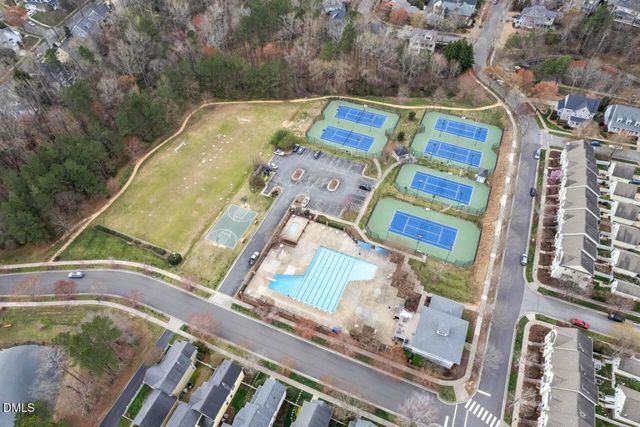 302 Edgewater Circle, Chapel Hill, NC 27516