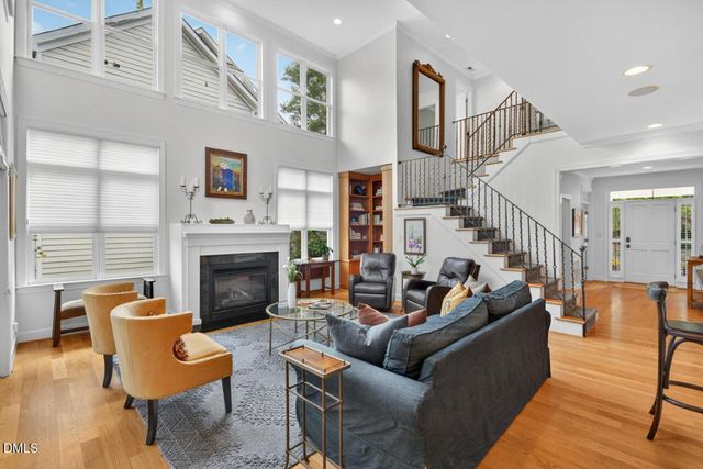 302 Edgewater Circle, Chapel Hill, NC 27516