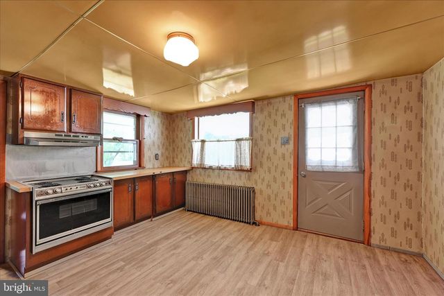 221 S DELAWARE AVE, Minersville, PA 17954