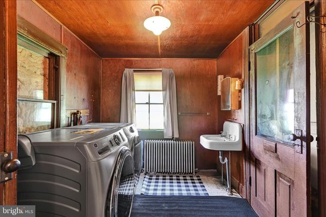221 S DELAWARE AVE, Minersville, PA 17954