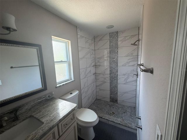 4207 21 ST AVENUE W, Bradenton, FL 34205