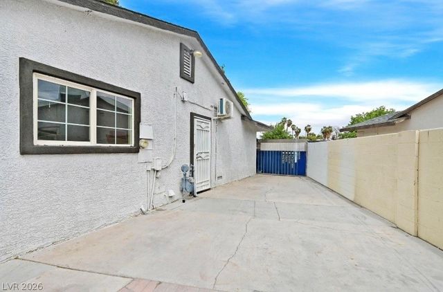 905 Vaughn Street, Las Vegas, NV 89101
