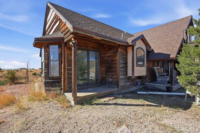 202 Fast Gun Lane, Fort Davis, TX 79734